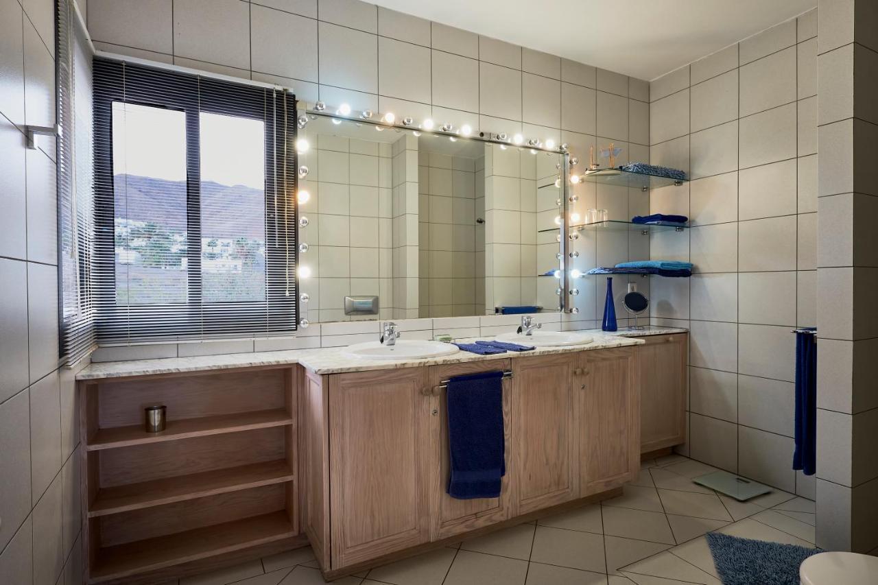 Paradise Beach Villa Giniginamar